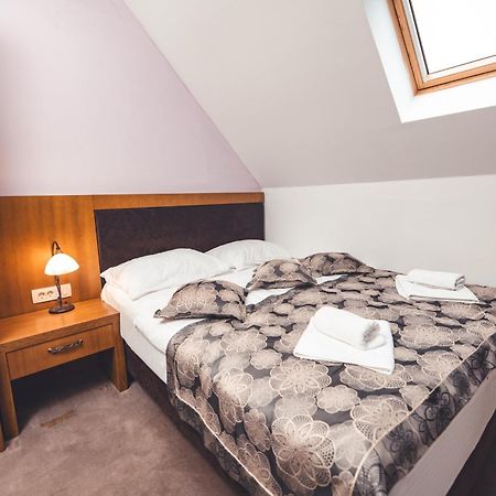 Etno Selo Stanisici Hotel Leonida Dijelovi Екстериор снимка