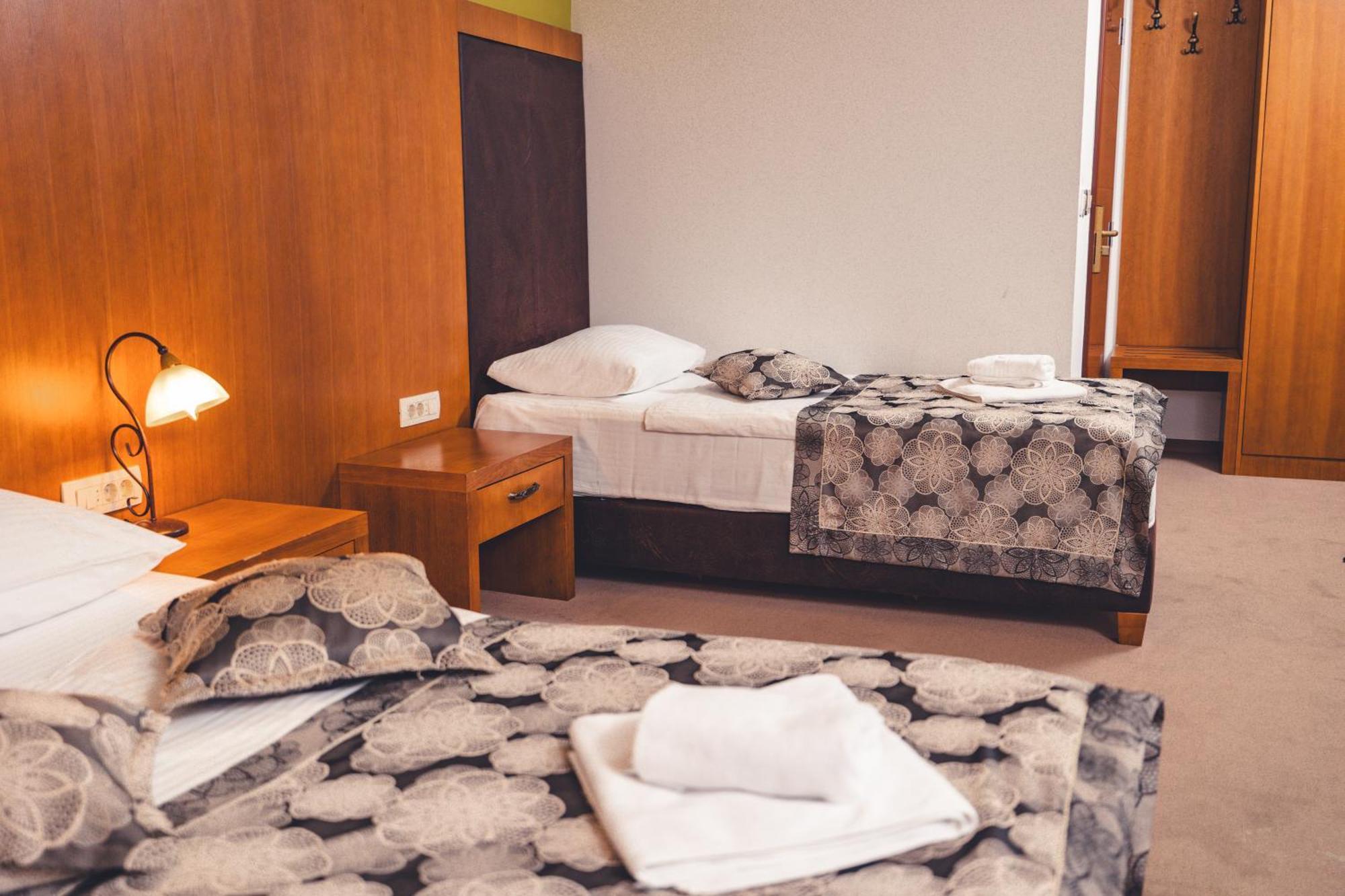 Etno Selo Stanisici Hotel Leonida Dijelovi Екстериор снимка
