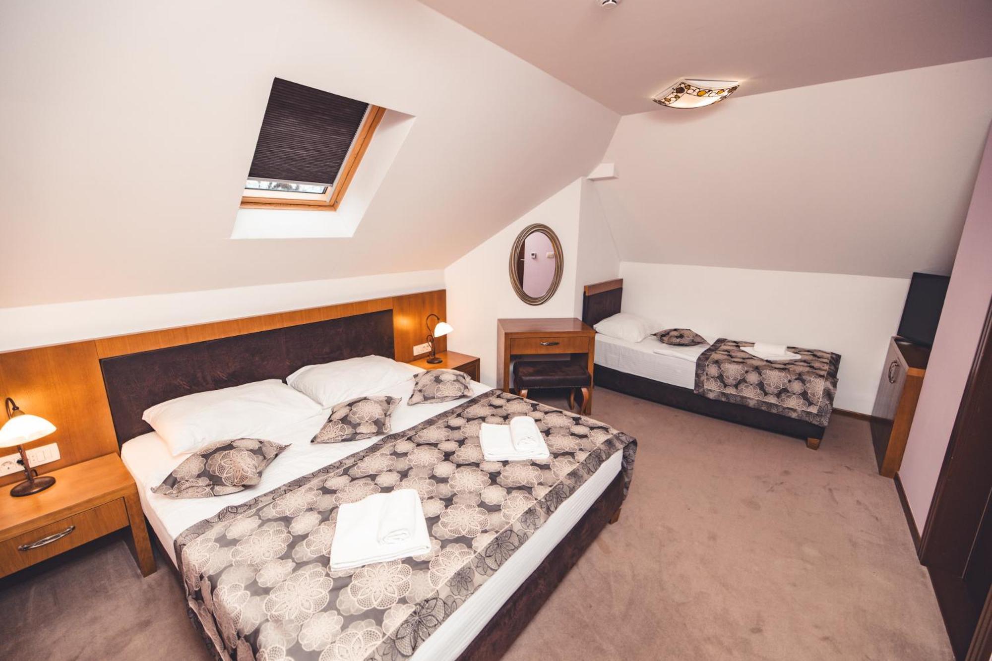 Etno Selo Stanisici Hotel Leonida Dijelovi Екстериор снимка