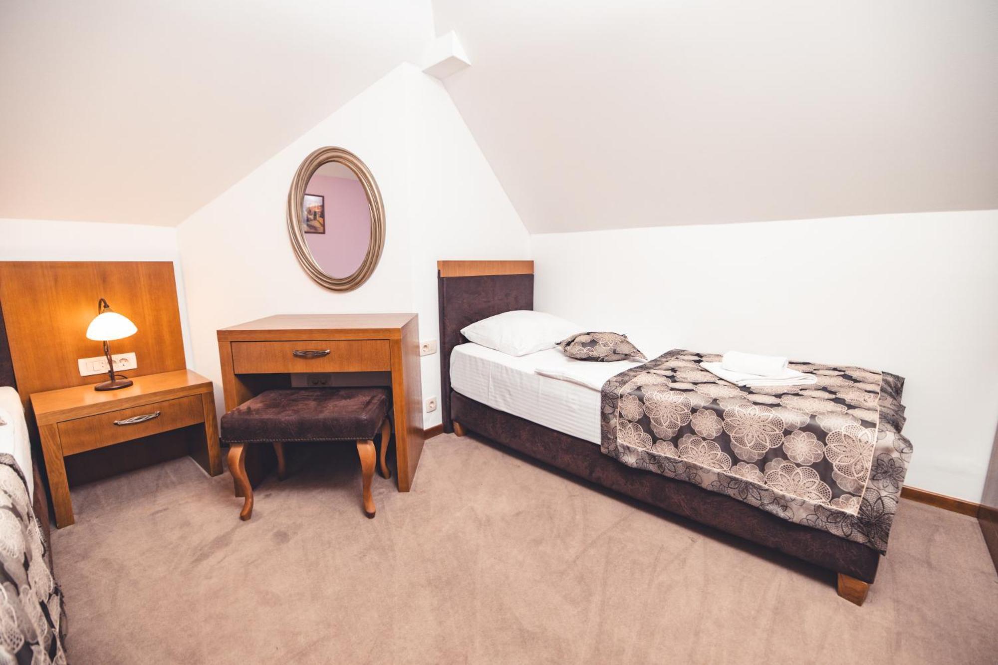 Etno Selo Stanisici Hotel Leonida Dijelovi Екстериор снимка