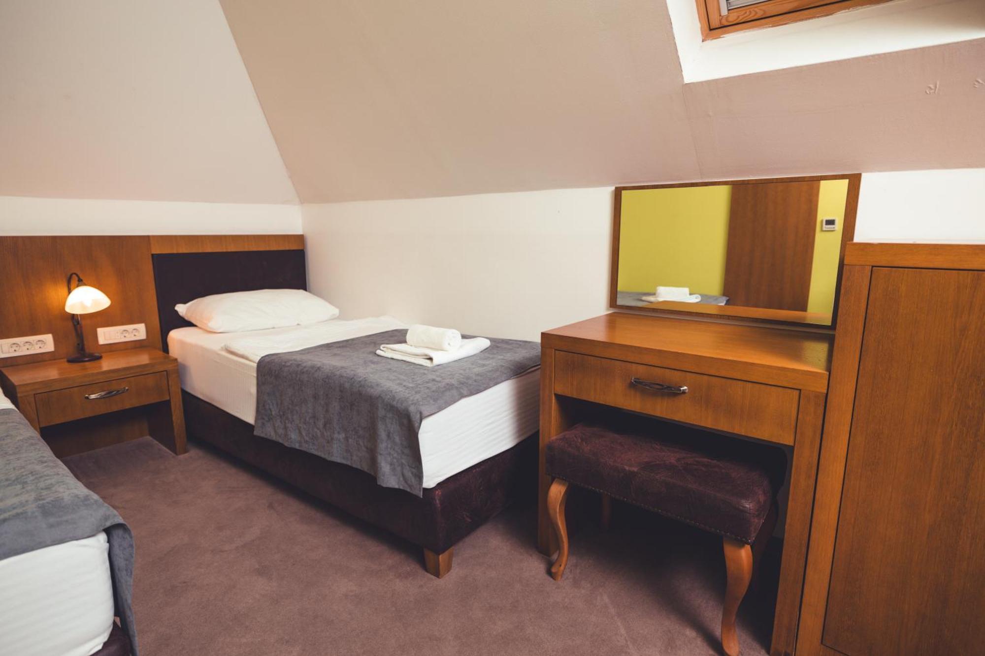 Etno Selo Stanisici Hotel Leonida Dijelovi Екстериор снимка