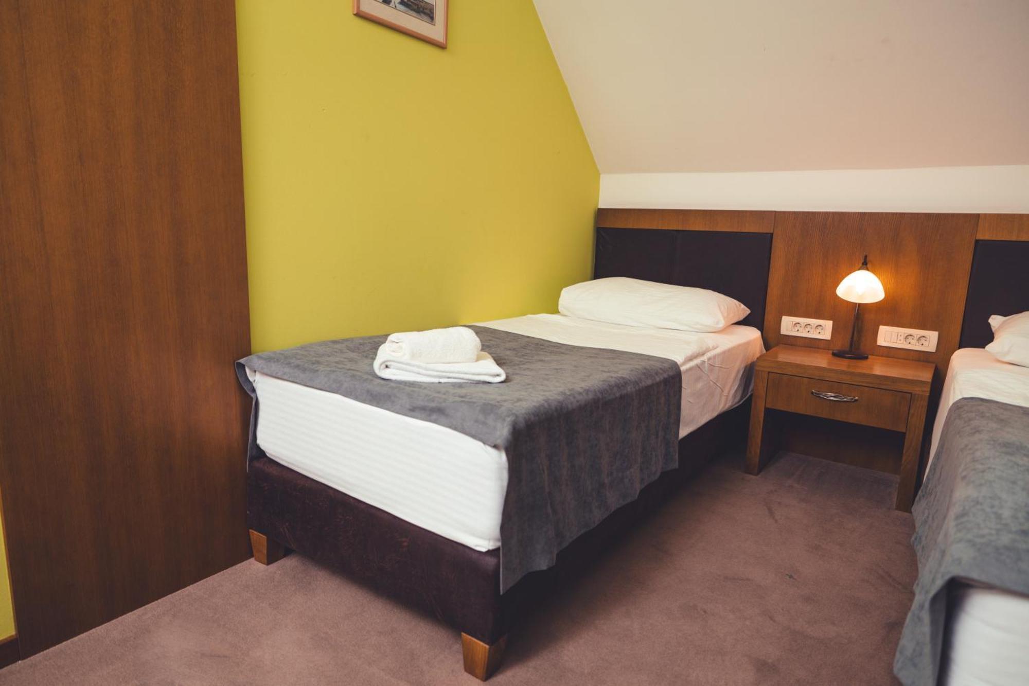Etno Selo Stanisici Hotel Leonida Dijelovi Екстериор снимка
