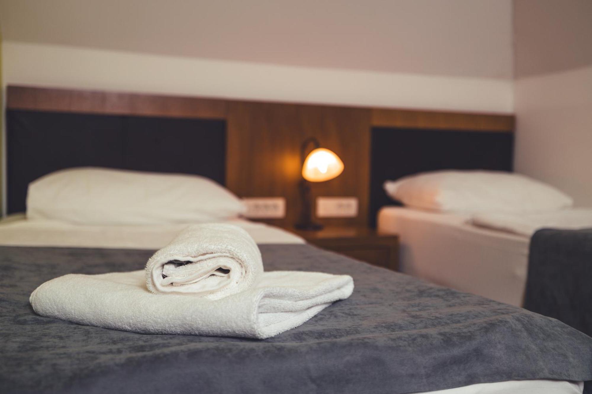 Etno Selo Stanisici Hotel Leonida Dijelovi Екстериор снимка